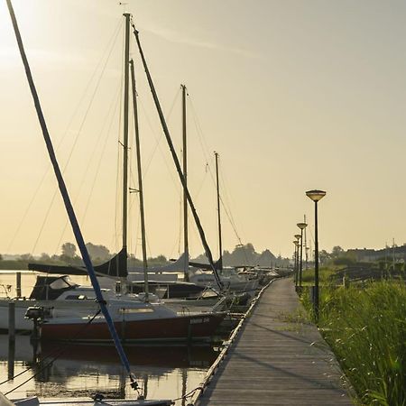 Вілла Waterchalet Number 6 Recreationpark Yn'E Lijte Grou Met Ligplaats Boot Екстер'єр фото